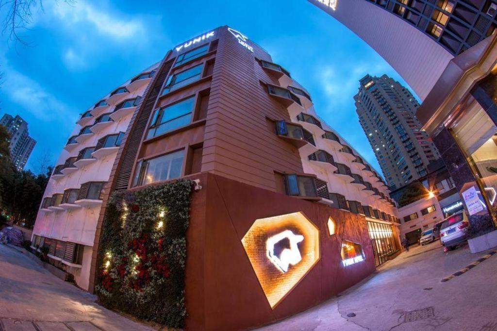 Hotel Yunik-shanghai Zhongshan Park Yan'an Xi Road 3*